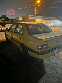 Peugeot 405
